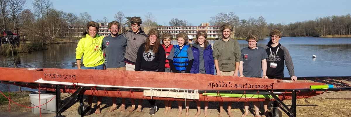 Benedictine College 第3期 Student Chapter in front of a conrete canoe